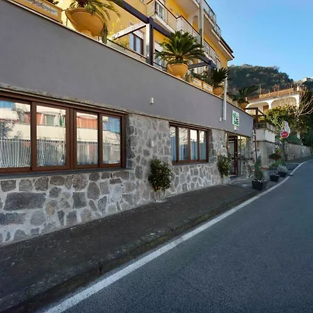 Relais Terrace And Relax